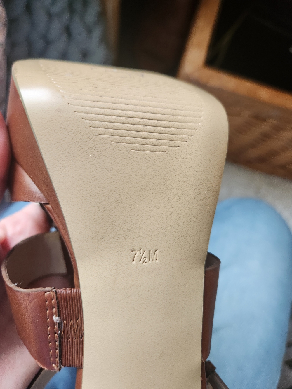 Guess Brown Strappy Platform High Heel Sandals 7.5 - Picture 5 of 16